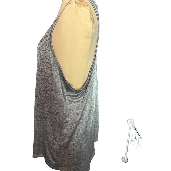 Gap Large Stretch Racerback Tank Grey w/ Shiny Black And Silver Threads Large - Picture 3 of 4